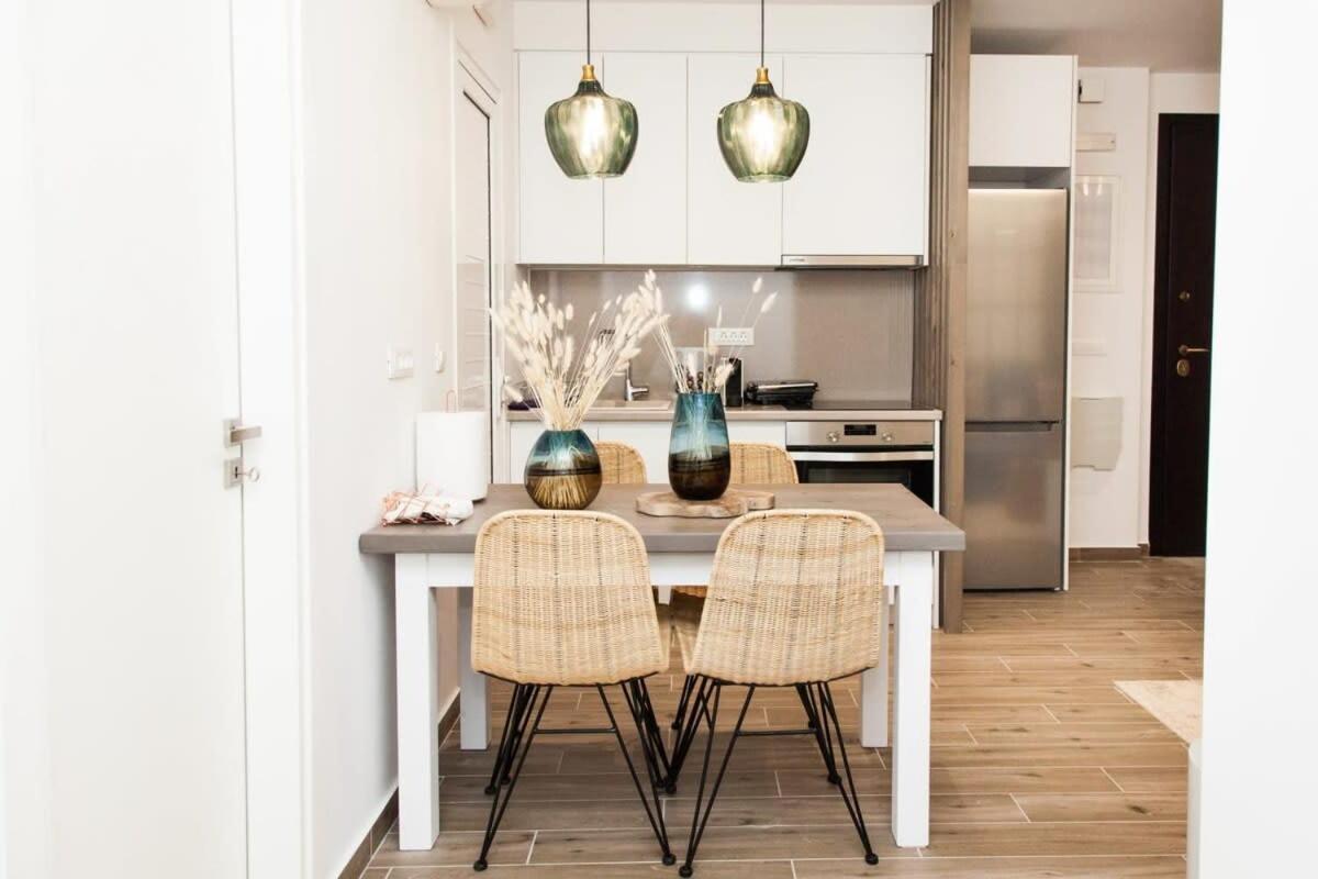 Comfortable 2 Bd Apt Near Sintagma Square เอเธนส์ ภายนอก รูปภาพ